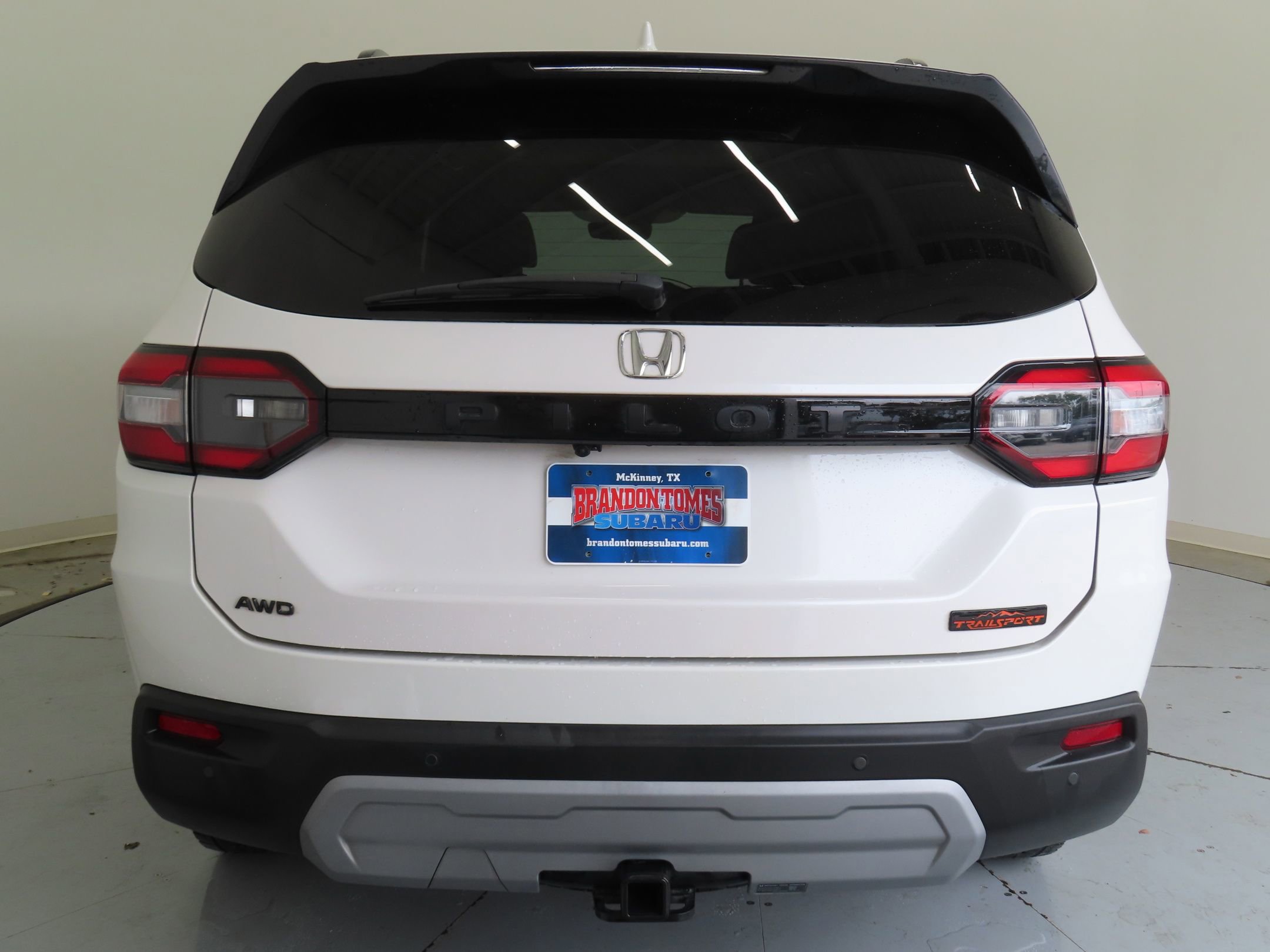 Used 2023 Honda Pilot TrailSport image 5