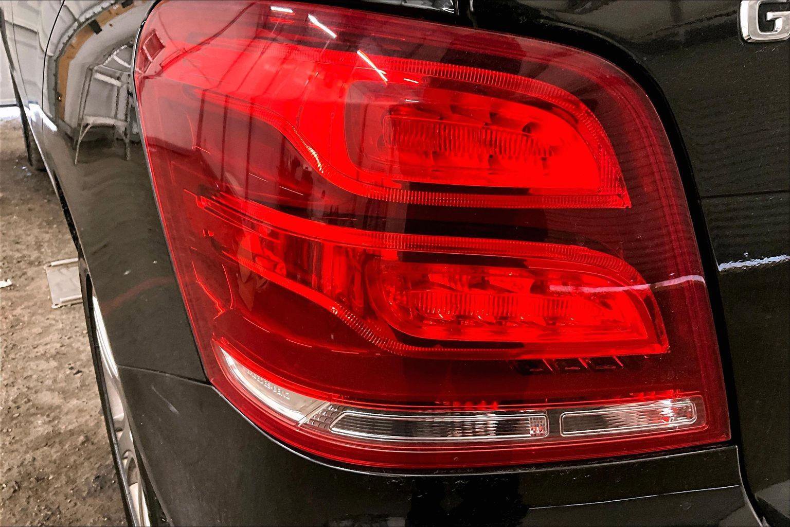 Used 2015 Mercedes-Benz GLK 350 4MATIC image 29