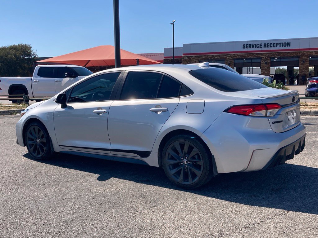 Used 2024 Toyota Corolla SE FWD image 6