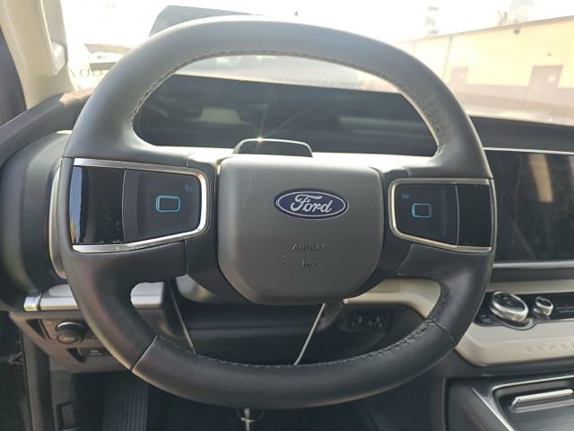 Used 2025 Ford Expedition Max Active image 23