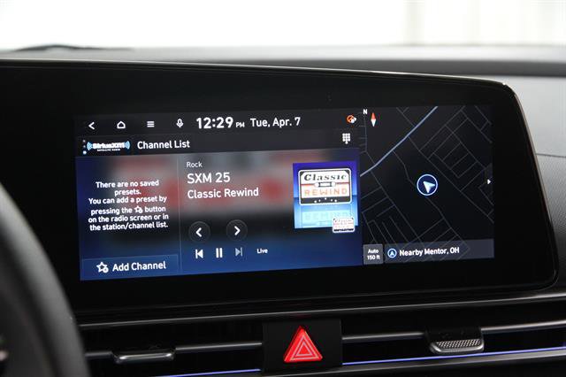 Used 2024 Hyundai Elantra SEL image 11