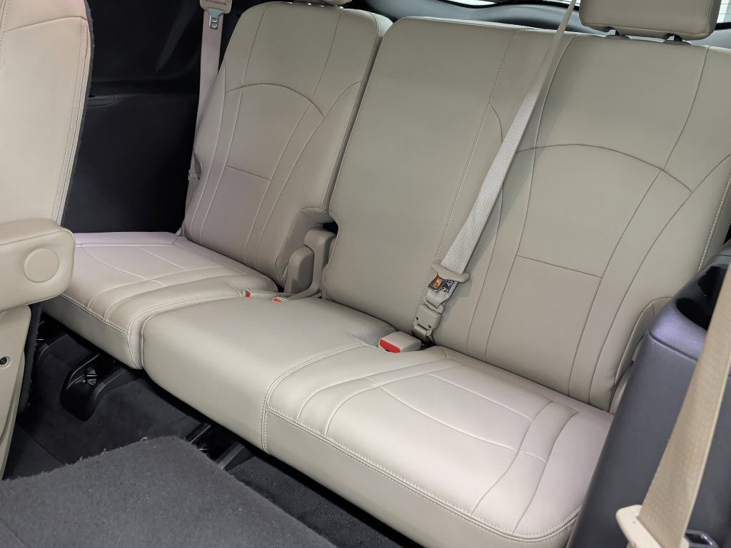 Used 2019 Buick Enclave Essence FWD image 28