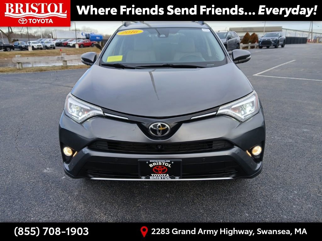 Used 2016 Toyota RAV4 Limited image 2