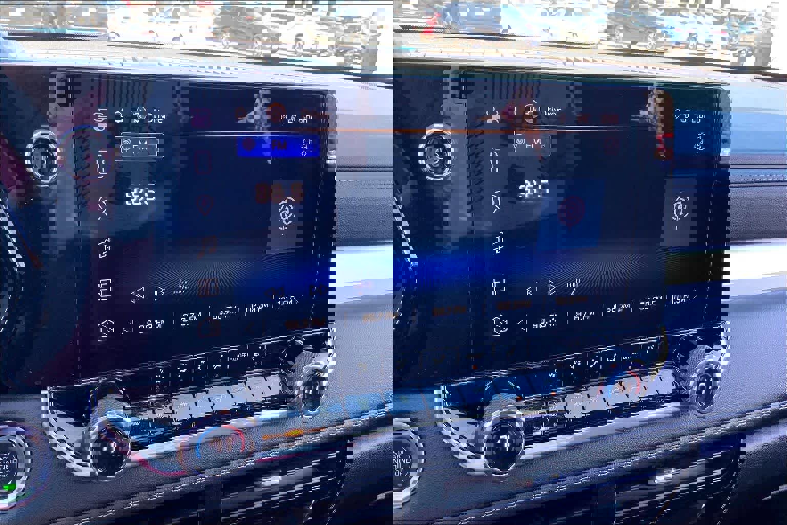 Used 2024 Chevrolet Colorado LT w/ LT Convenience Package II image 31