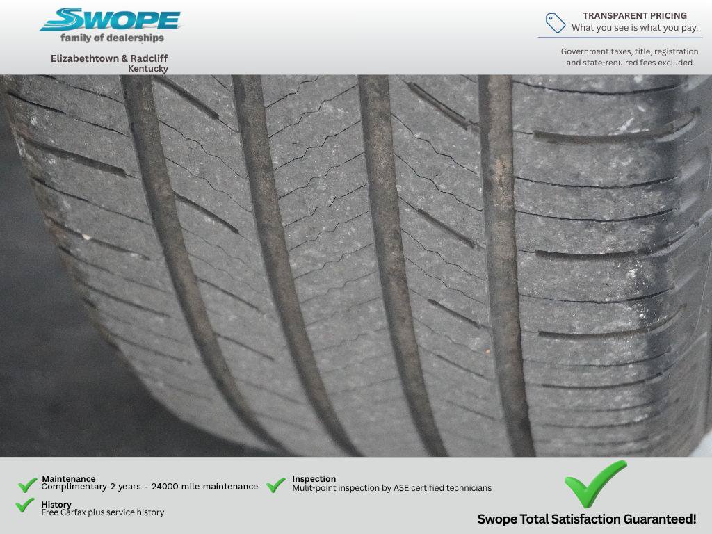 Used 2024 Chrysler Pacifica Limited FWD image 31