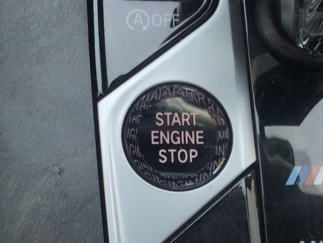 Used 2021 BMW X7 M50i image 17