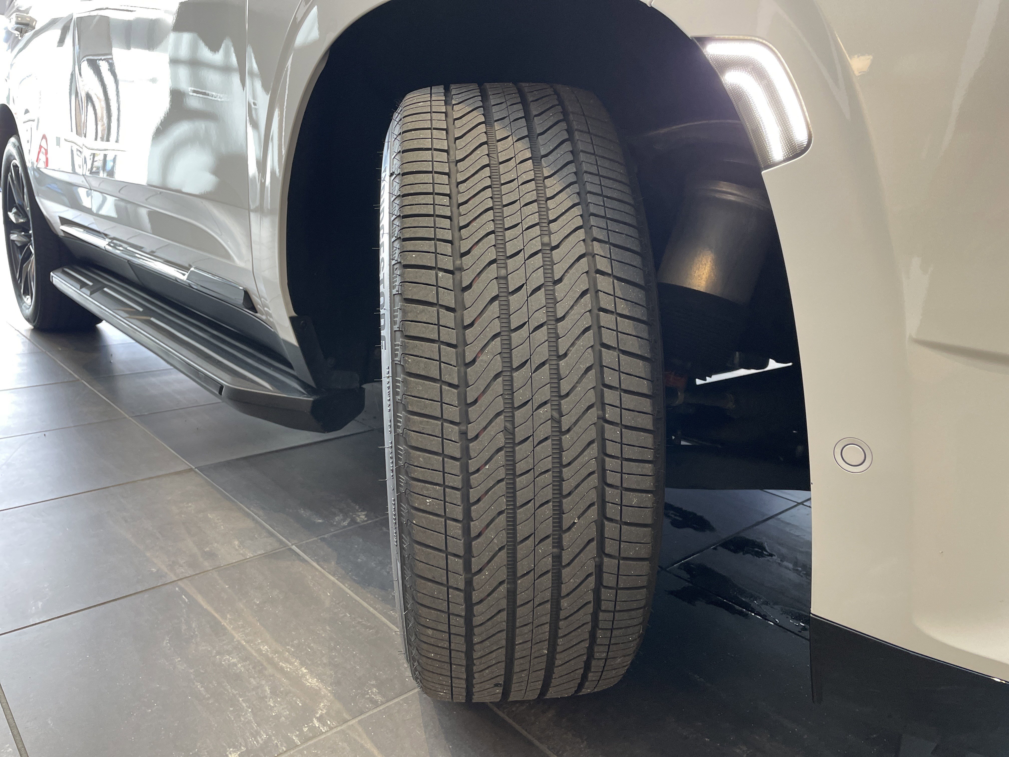 Used 2023 Cadillac Escalade Sport Platinum image 13