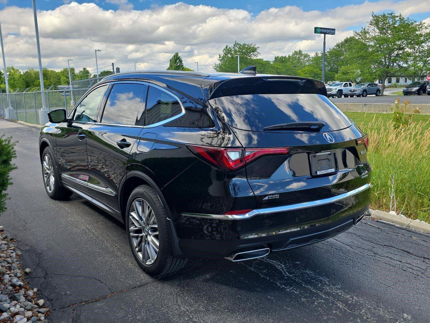 Certified 2023 Acura MDX SH-AWD w/ Advance Package image 6