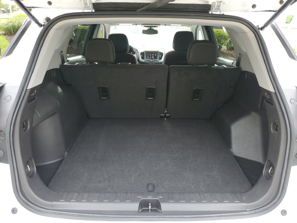 Used 2024 GMC Terrain SLE FWD image 9