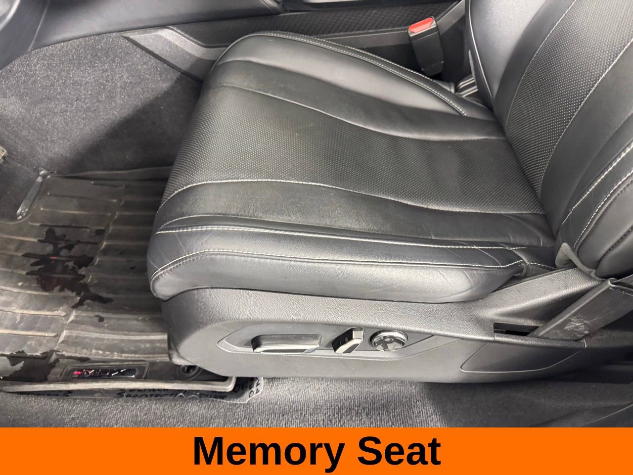 Used 2022 Acura MDX FWD w/ Technology Package image 13