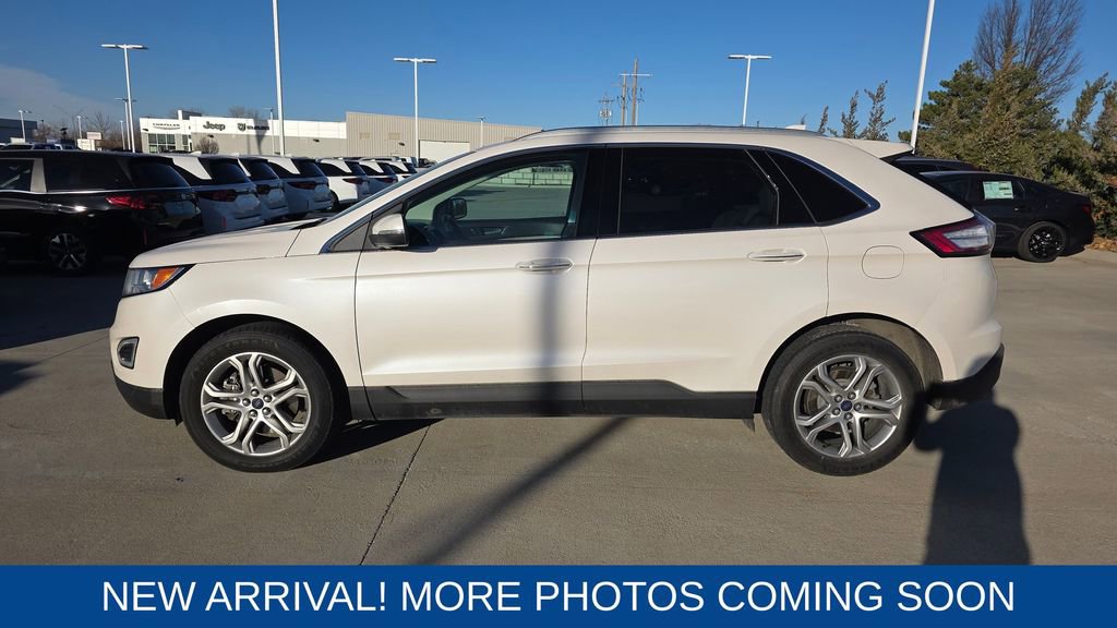 Used 2015 Ford Edge Titanium w/ Technology Package image 2