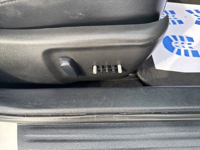 Used 2017 Toyota Avalon Touring w/ Carpet Mat Package image 14