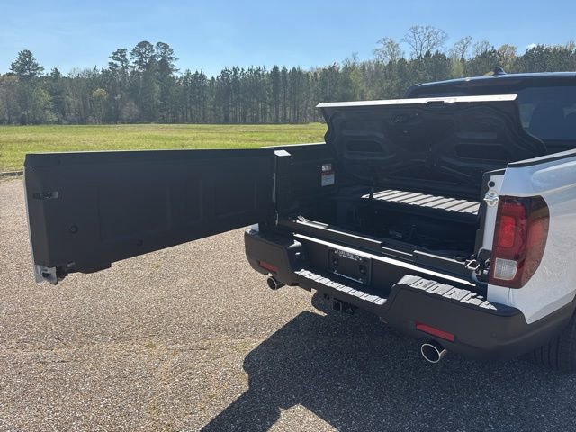 New 2026 Honda Ridgeline Black Edition image 12