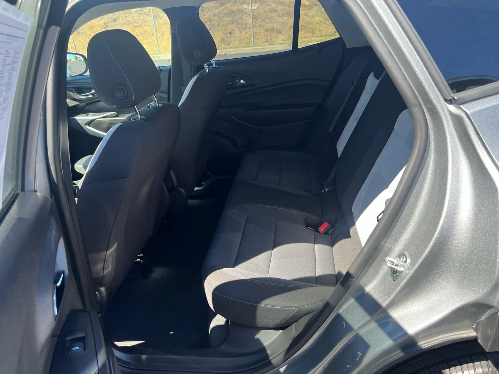 Used 2025 Chevrolet Trax LS w/ Driver Confidence Package FWD image 9