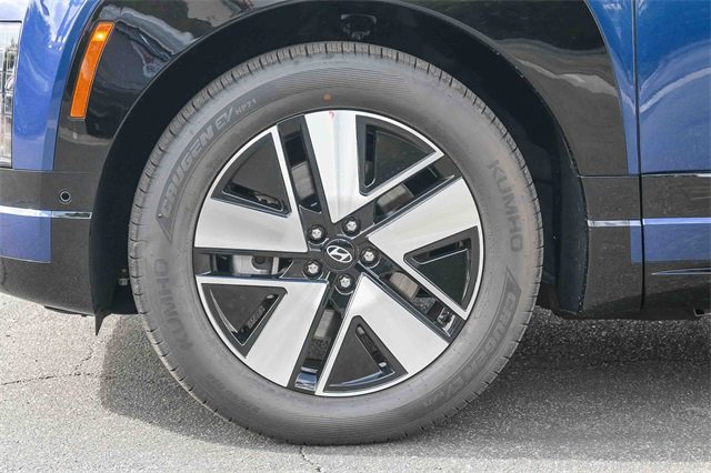 New 2026 Hyundai Ioniq 9 SEL image 11