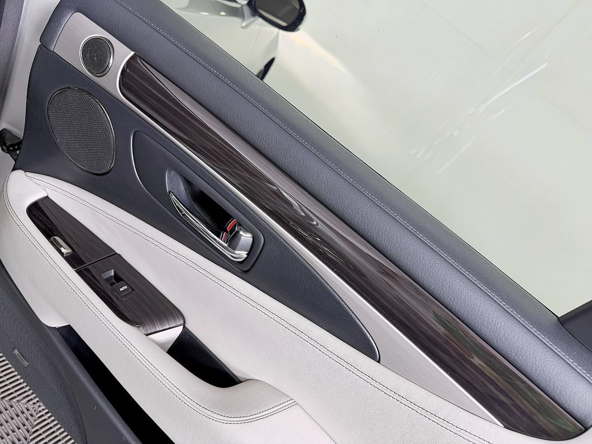 Used 2014 Lexus LS 460 w/ Comfort Package RWD image 47
