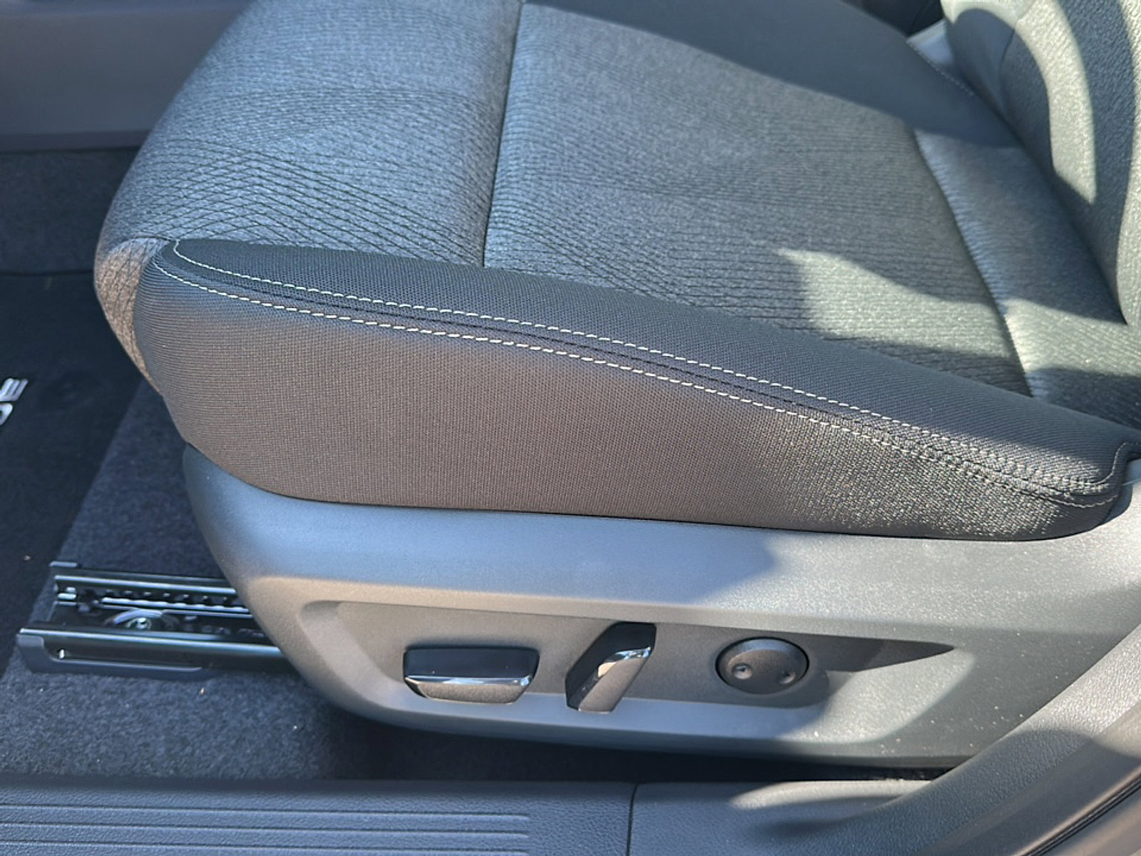 New 2026 Nissan Rogue SV w/ Cold Weather Package image 12