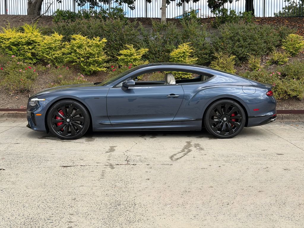 Used 2025 Bentley Continental GT image 10
