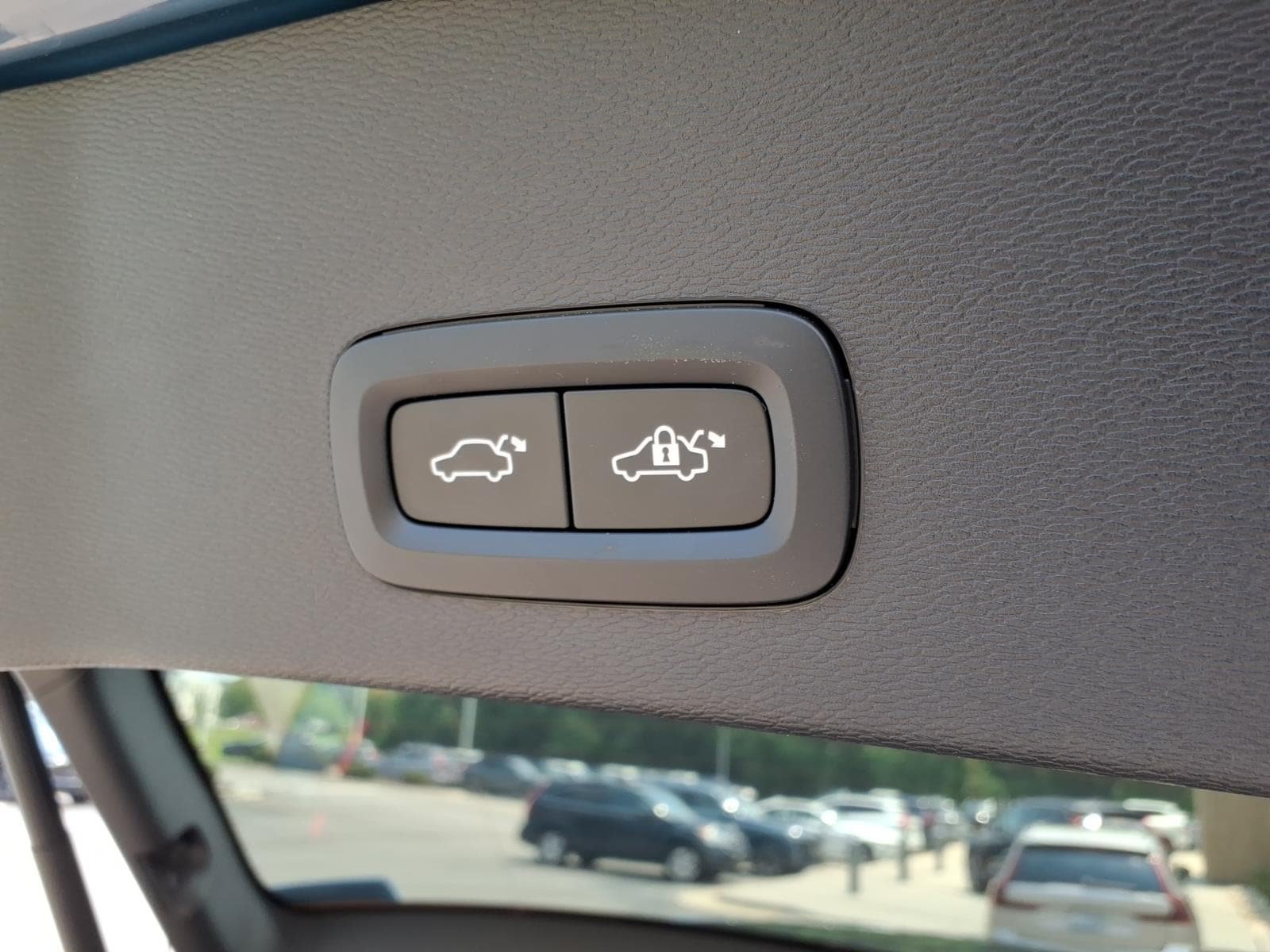 Certified 2023 Volvo C40 P8 Recharge Ultimate AWD/4WD image 27