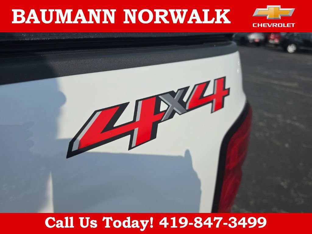 Used 2018 Chevrolet Silverado 1500 LT w/ All Star Edition AWD/4WD image 22