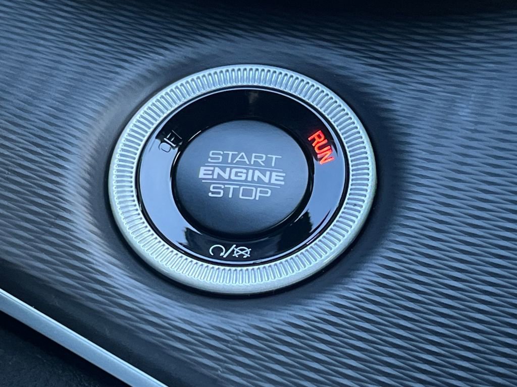 New 2025 Jeep Grand Cherokee L Laredo w/ Luxury Tech Group I image 9