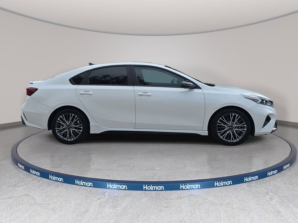 Used 2023 Kia Forte GT-Line w/ GT-Line Premium Package FWD image 5
