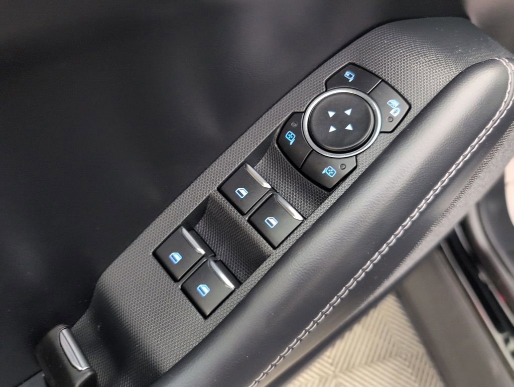 Used 2025 Ford Mustang Mach-E Premium RWD image 34