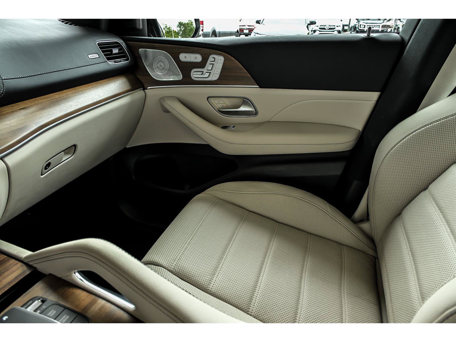 Certified 2024 Mercedes-Benz GLS 450 4MATIC image 23