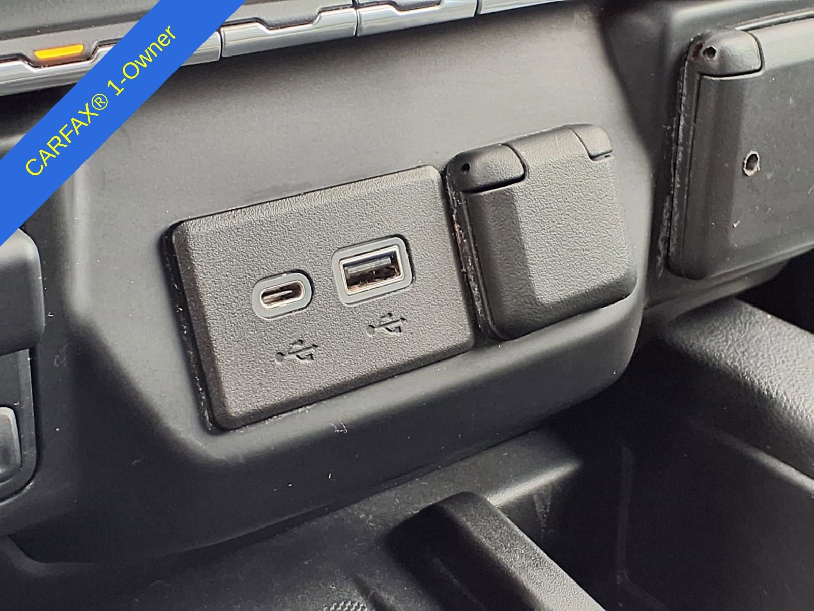 Used 2021 Chevrolet Silverado 1500 High Country w/ LPO, Dark Essentials Package AWD/4WD image 29