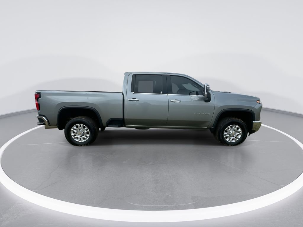 Used 2024 Chevrolet Silverado 2500 LTZ AWD/4WD image 9