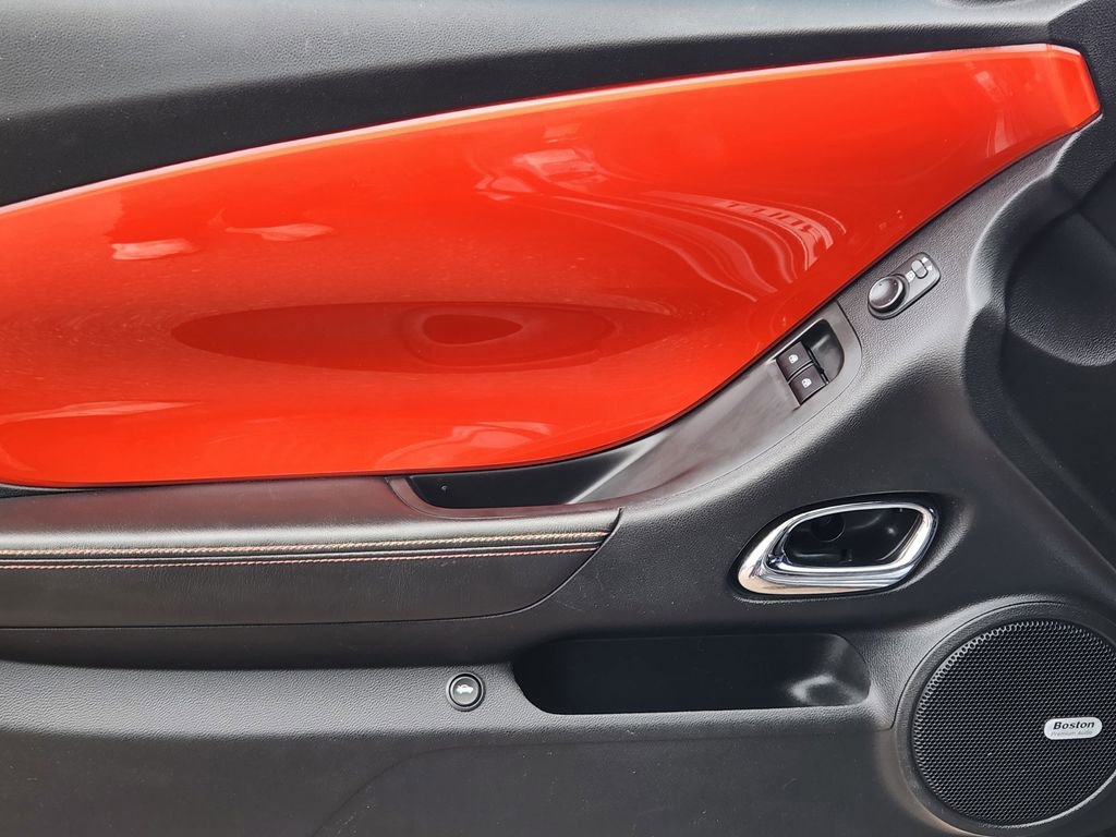 Used 2010 Chevrolet Camaro SS w/ RS Package image 13