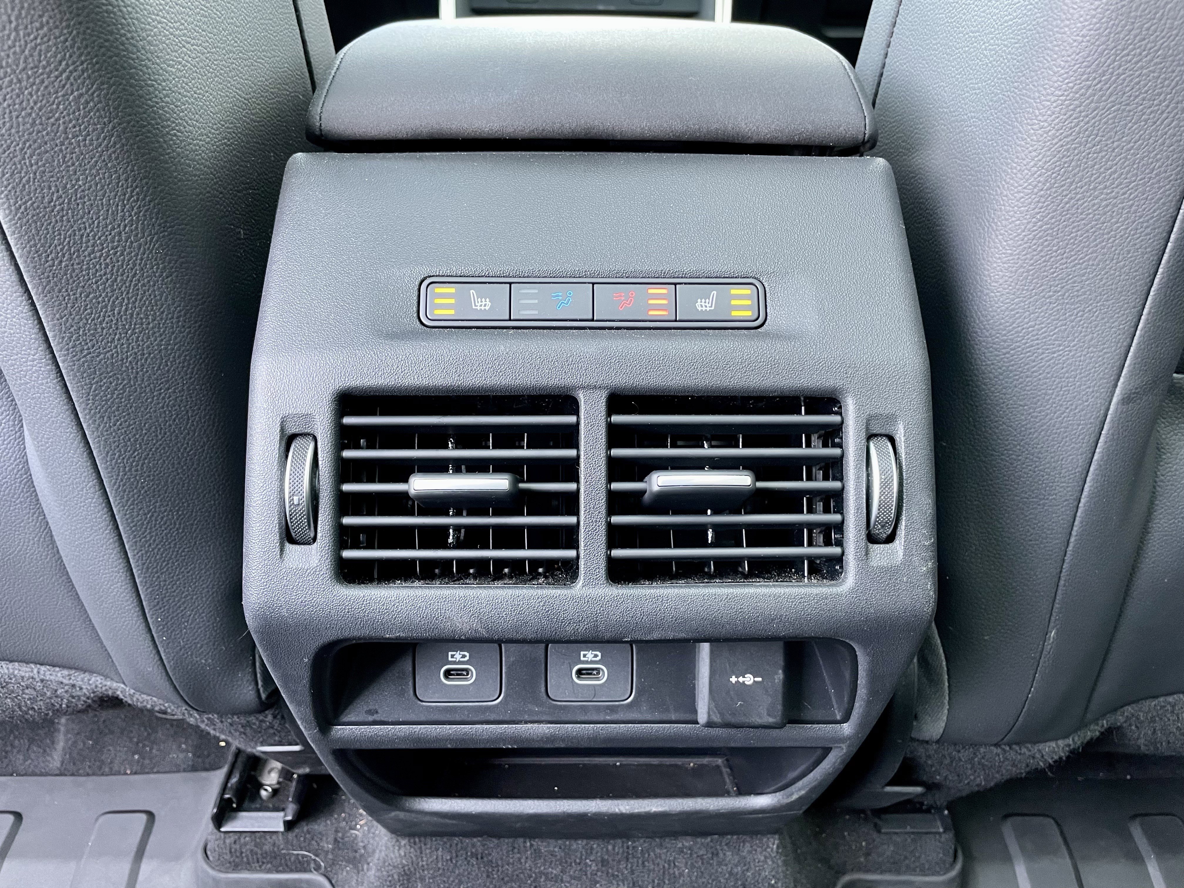 Certified 2024 Land Rover Discovery Sport S image 26