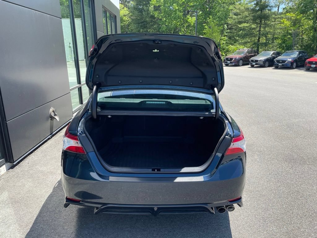 Used 2020 Toyota Camry SE AWD/4WD image 9