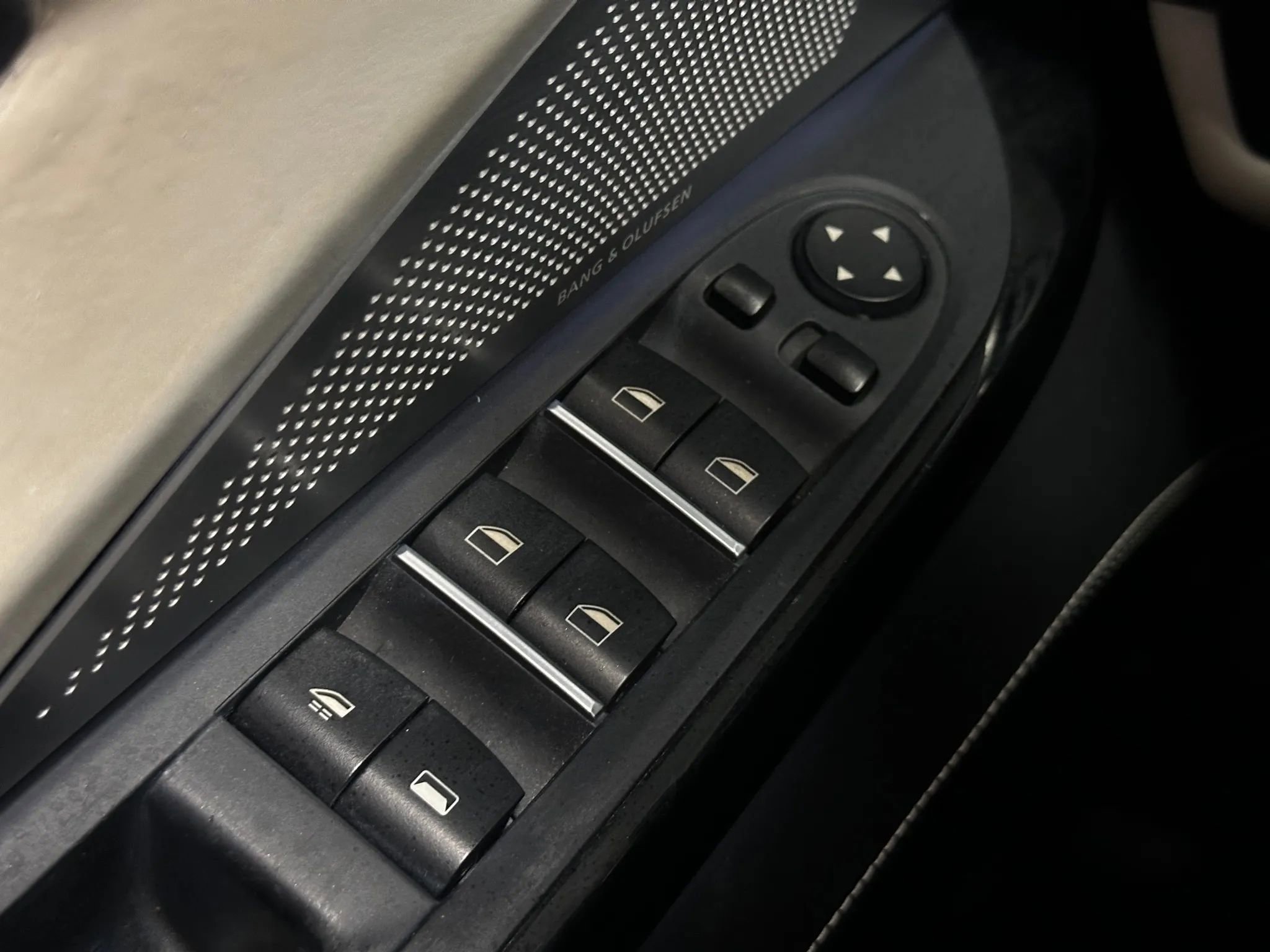 Used 2013 BMW 650i xDrive Convertible image 25