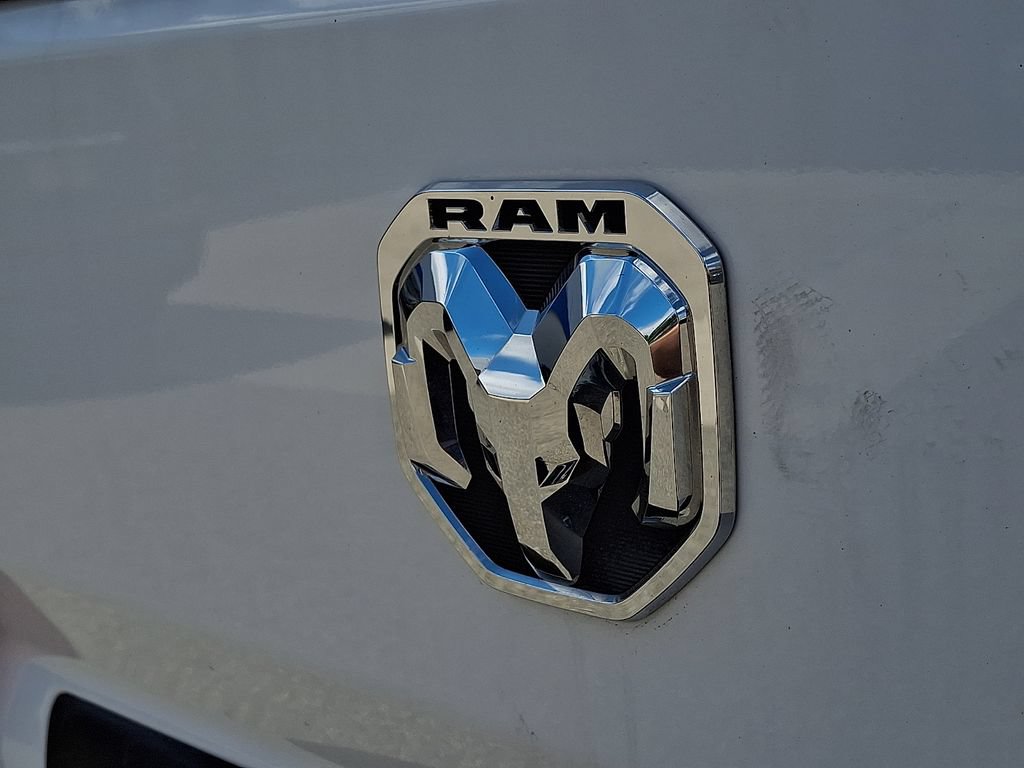 Used 2025 RAM ProMaster 2500 w/ U-Haul Equipment Group FWD image 29
