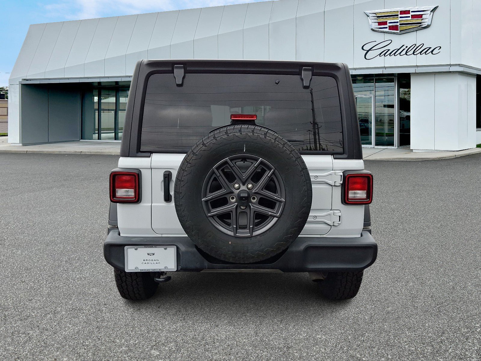 Used 2024 Jeep Wrangler Unlimited Sport AWD/4WD image 5