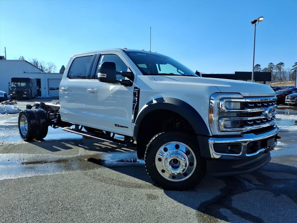New 2026 Ford F550 4x4 Crew Cab image 1