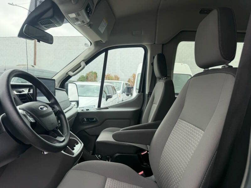 Used 2025 Ford Transit 350 XLT RWD image 15
