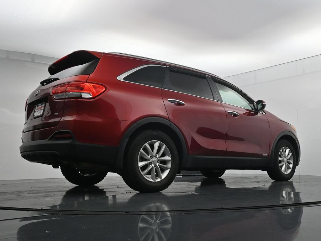 Used 2017 Kia Sorento AWD w/ LX Convenience Package image 37