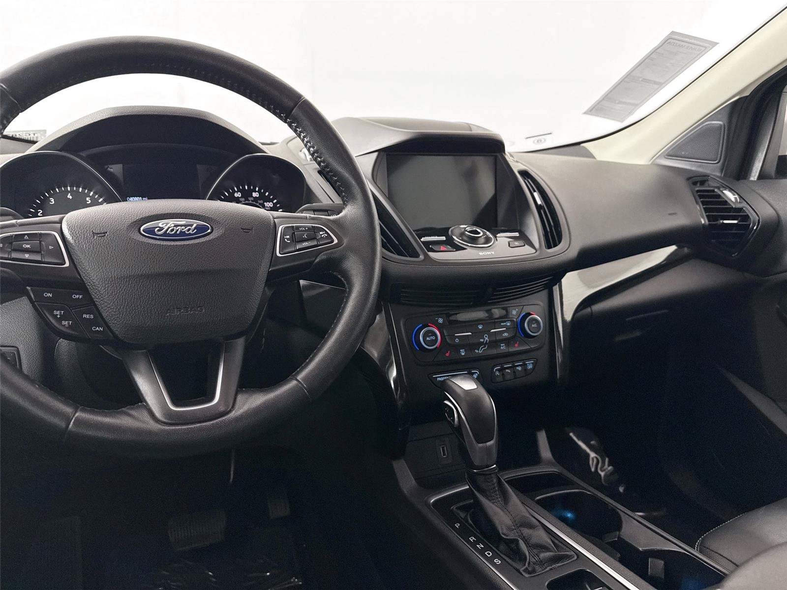 Used 2019 Ford Escape Titanium FWD image 30