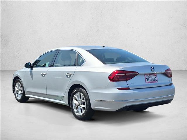 Used 2017 Volkswagen Passat 1.8T S FWD image 8