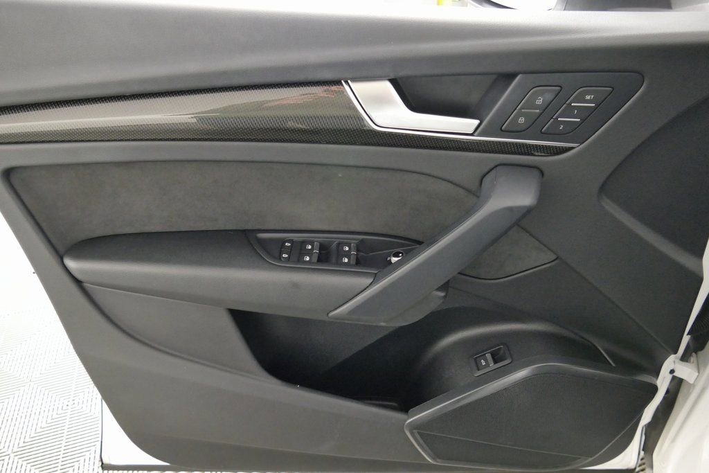 Used 2023 Audi SQ5 Premium w/ Convenience Package image 10