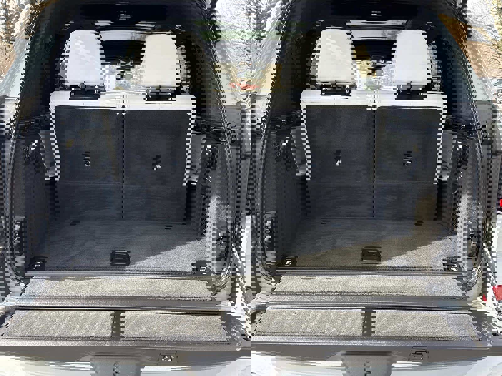 Used 2024 BMW X7 xDrive40i w/ Executive Package image 30