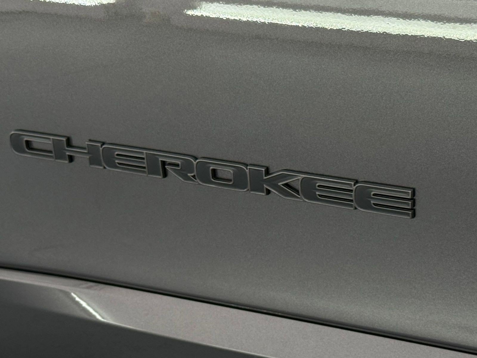 Used 2019 Jeep Cherokee High Altitude AWD/4WD image 21