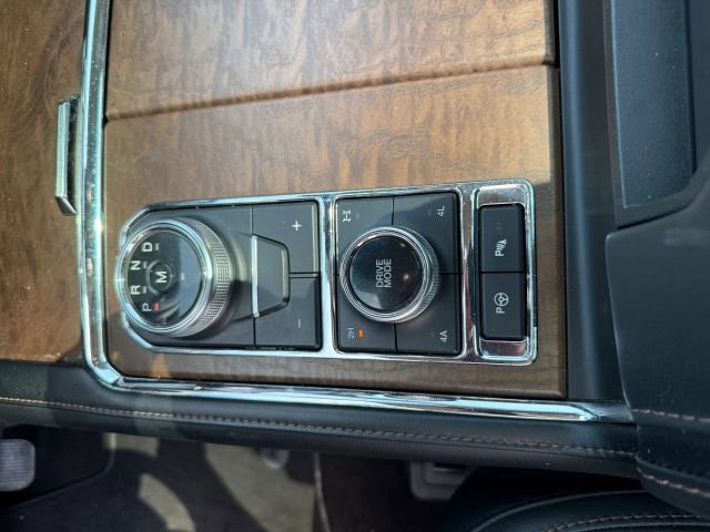 Used 2019 Ford Expedition Max Platinum AWD/4WD image 39