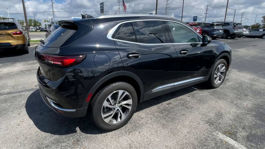 Used 2023 Buick Envision Essence AWD/4WD image 2