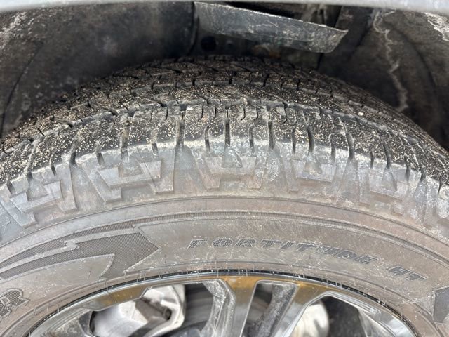 Used 2023 GMC Terrain AT4 image 13