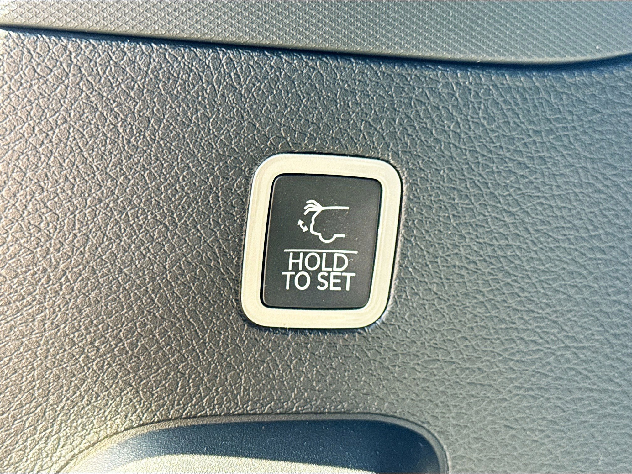 Used 2023 Jeep Wagoneer Series III w/ Convenience Group I image 12