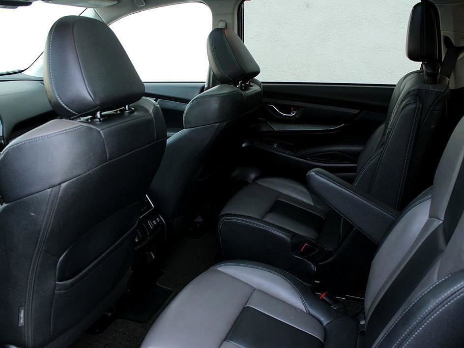 Used 2022 Subaru Ascent Onyx Edition AWD/4WD image 16