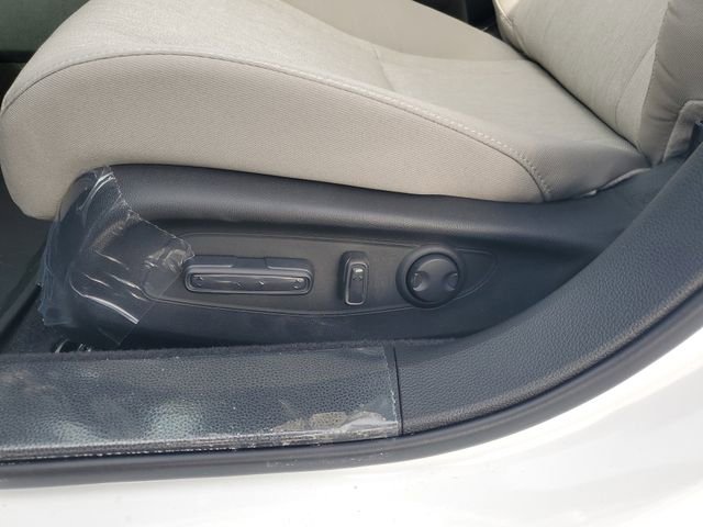 Used 2025 Honda Accord SE image 15